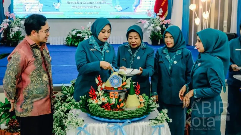 Hadiri HKG PKK ke-52, Bupati HST Ajak Tingkatkan Semangat, Komitmen dan Kebersamaan