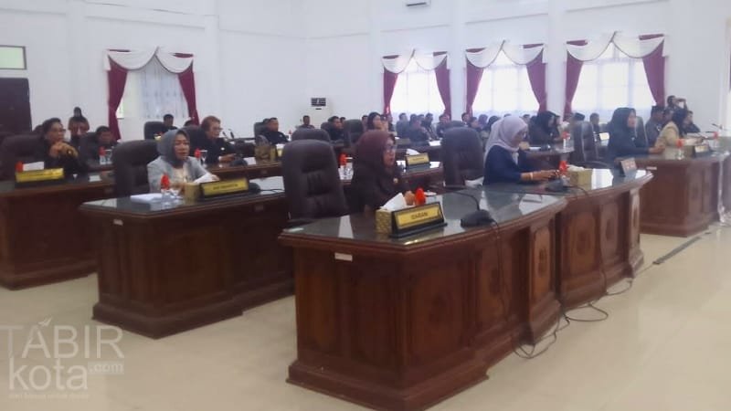 DPRD Barsel Gelar Rapat Paripurna Pembahasan KUA-PPAS 2025