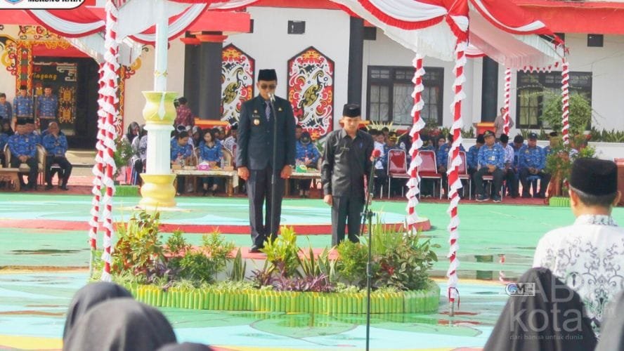 Pimpin Upacara HUT PGRI dan Korpri, Pj Bupati Mura Bacakan Amanat Mendikdasmen RI