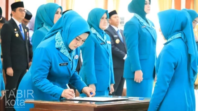 Suci Anisa Rusli Resmi Dilantik sebagai Ketua TP PKK Kotabaru