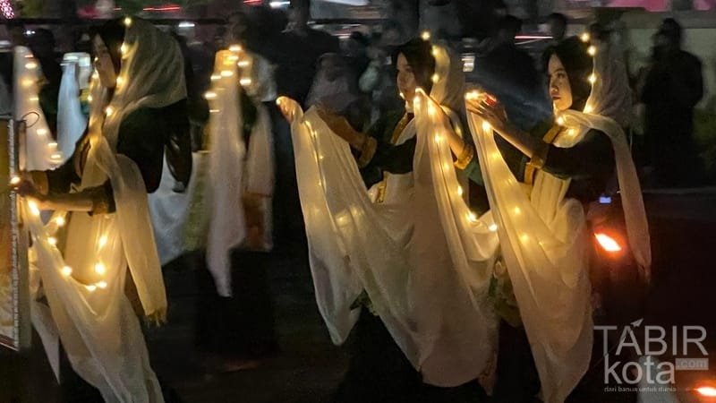 Kembalikan Esensi Tradisi Ramadhan, Bupati HST Buka Lomba Bagarakan Sahur