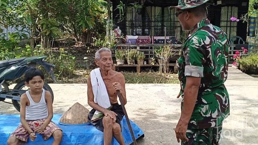Perkuat Kedekatan TNI dan Masyarakat, Satgas TMMD Kodim 1012/Buntok Gelar Komsos