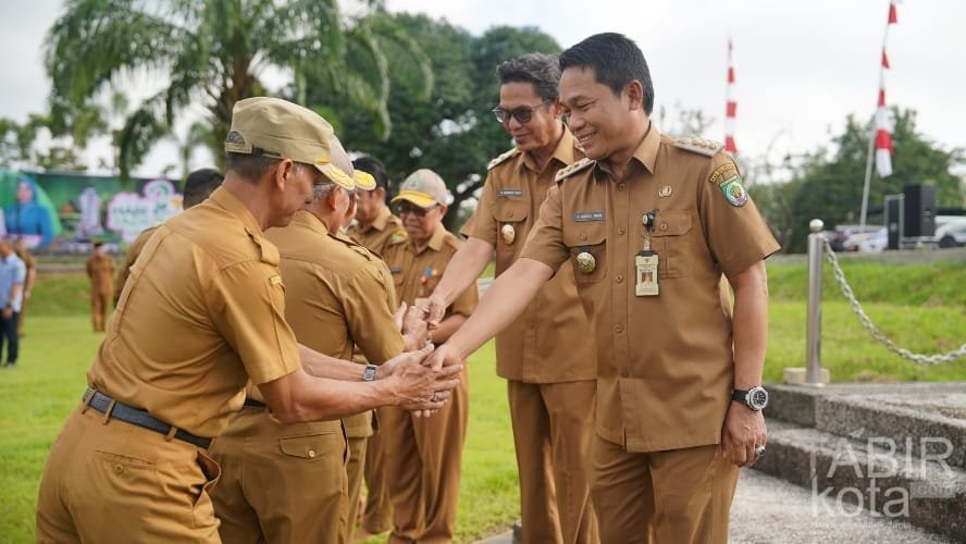 Pimpin Apel Gabungan Sekaligus Halalbihalal, Bupati Balangan Ajak Tingkatkan Semangat Kebersamaan