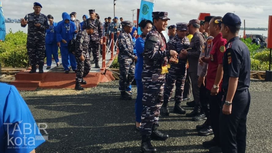 Danlanal Kotabaru Sambut Kunjungan Kerja Pangkoarmada II