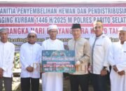 Polres Barsel Serahkan Hewan Kurban, Pererat Hubungan Sosial dengan Warga