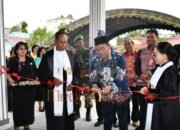 Wakil Bupati Barsel Resmikan Kantor Sekretariat Resort GKE dan Gereja Victoria Buntok