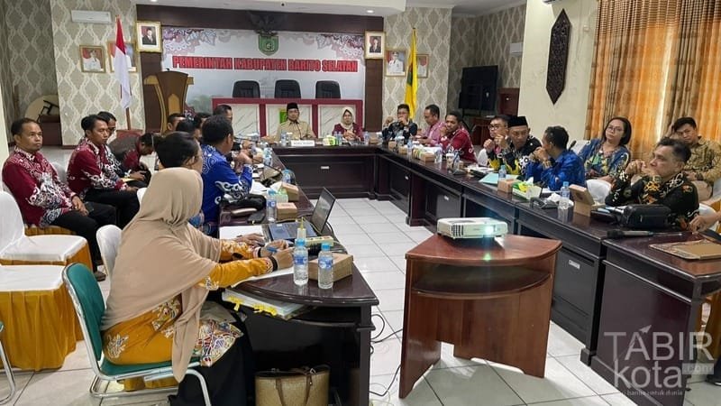 Hadiri Pembentukan Satgas Pemungutan Pajak, Plt Kepala Dispenda Barsel Tekankan Kolaborasi Lintas Sektor